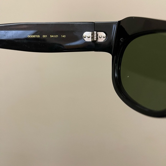 All black Gucci frames - Picture 4 of 4
